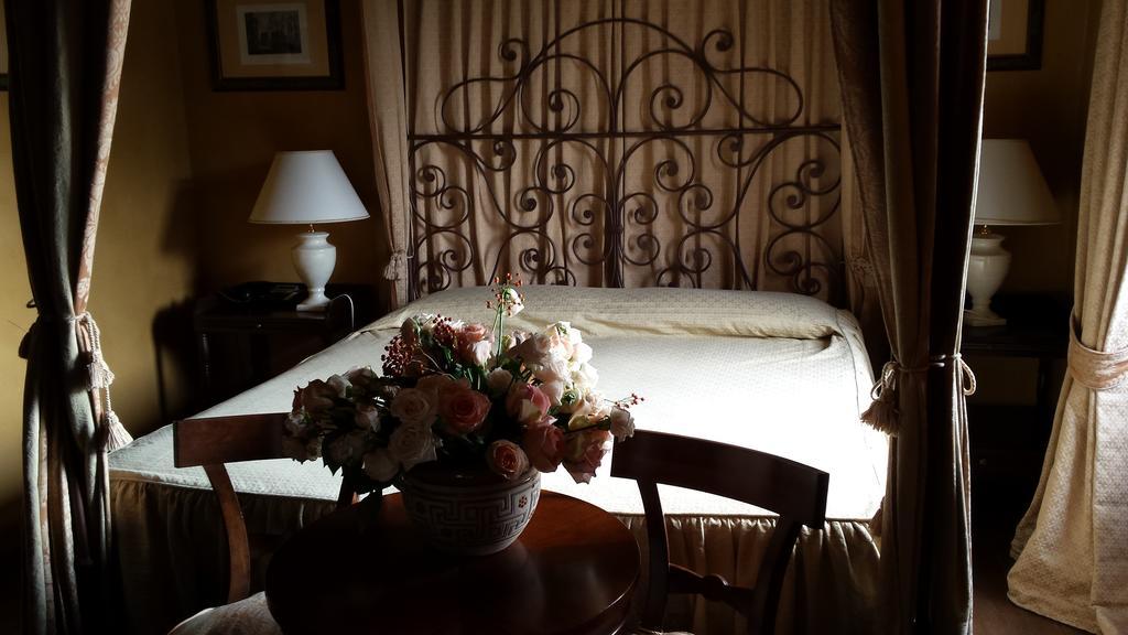 Hotel Torre Di San Martino Gazzola Di Rivalta ภายนอก รูปภาพ