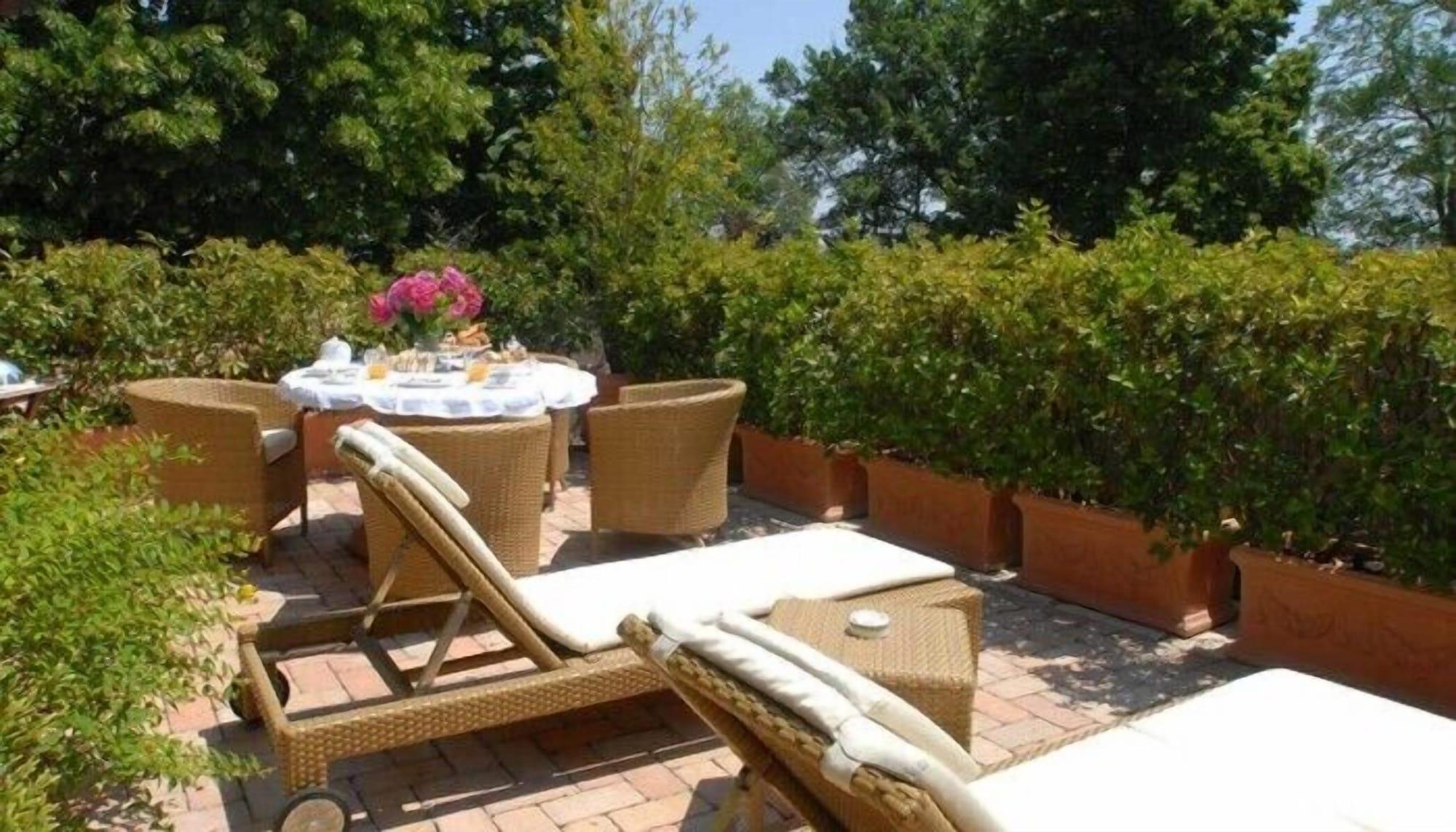 Hotel Torre Di San Martino Gazzola Di Rivalta ภายนอก รูปภาพ